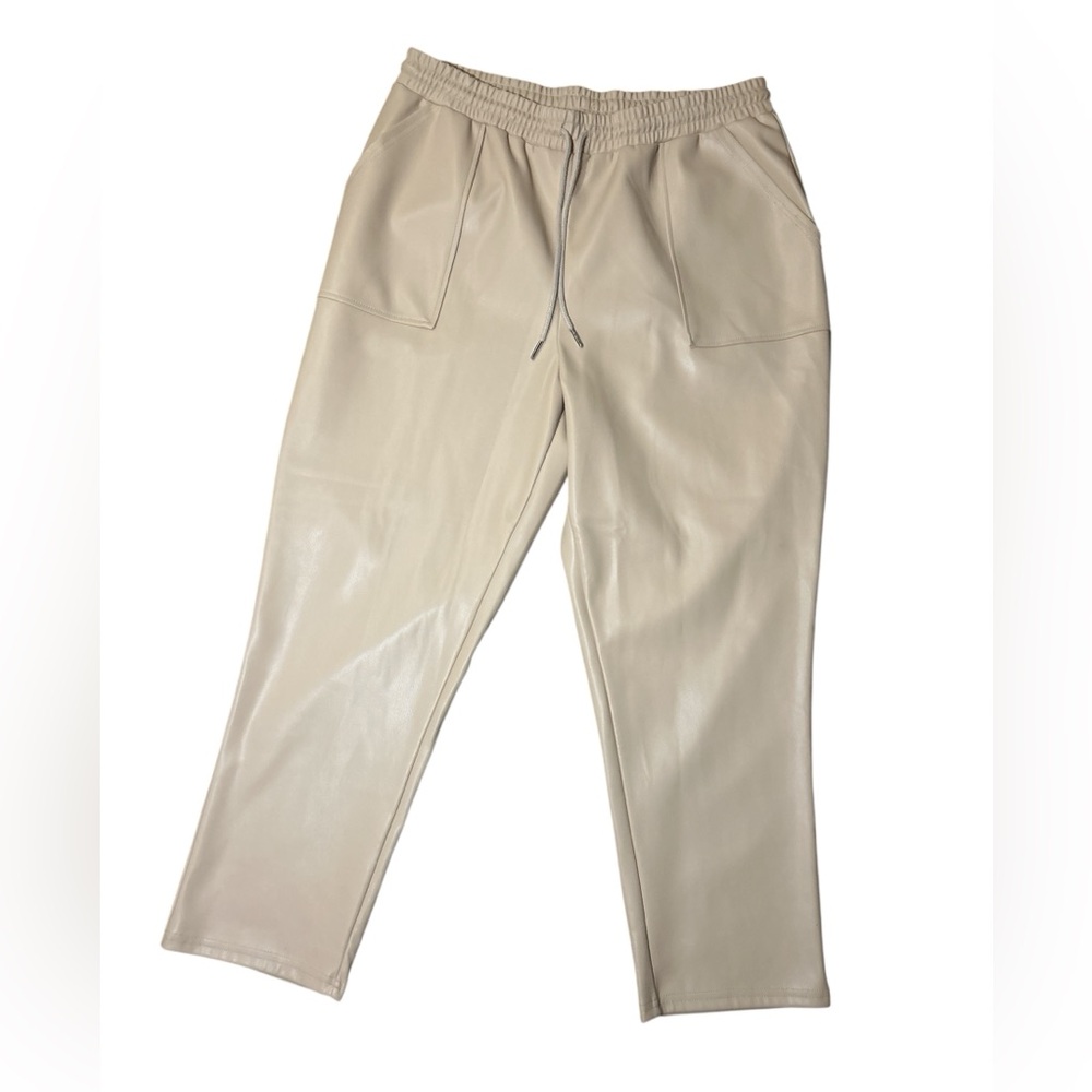 ASOS DESIGN Women’s Beige Faux leather High Rise Pants Size US 14